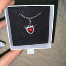 KIT 2 COLARES CORAÇÃO E ESPADA - BANHADO A OURO 18K