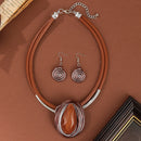 KIT COLAR + BRINCOS - RAÍZES DO CHARME