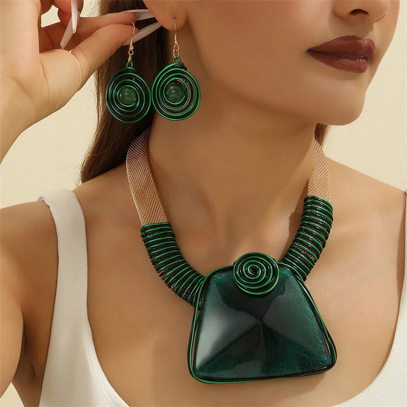 CONJUNTO ESPIRAL DE PODER - COLAR + BRINCOS
