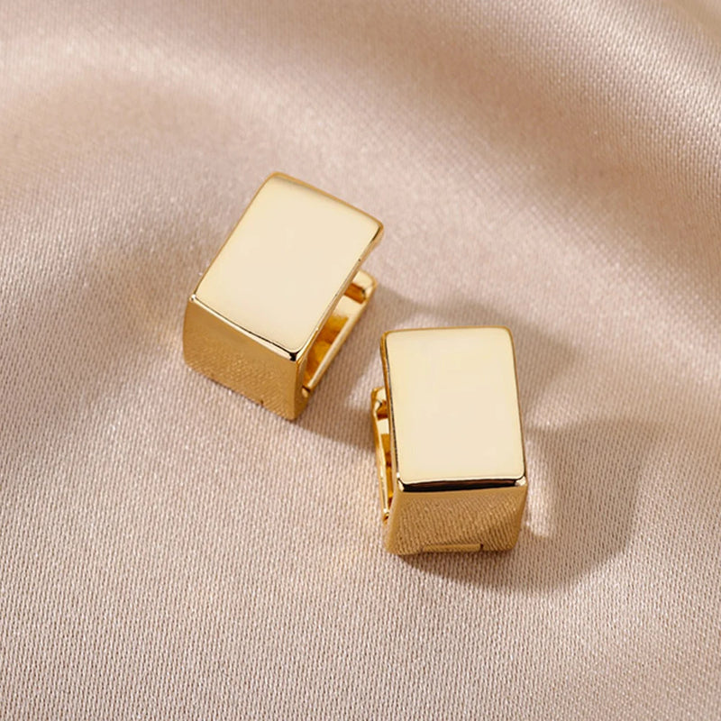 BRINCOS CLÁSSICOS GLAM