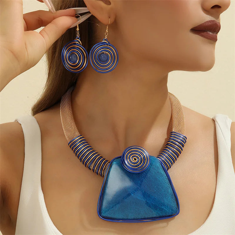 CONJUNTO ESPIRAL DE PODER - COLAR + BRINCOS