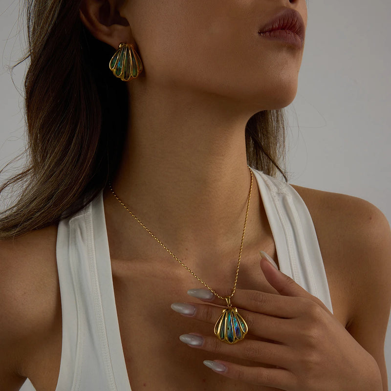 COLAR PINGENTE CONCHA ABALONE - 18K - À PROVA D'ÁGUA